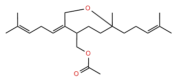 Peucelinenoxide acetate